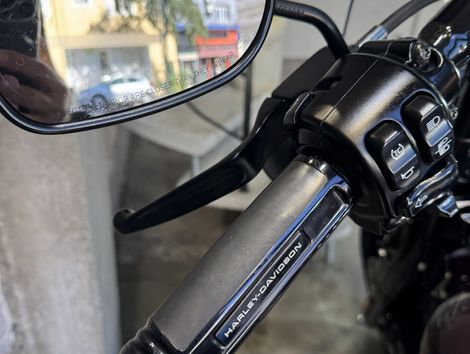 Harley ROAD KING SPECIAL FLHRXS