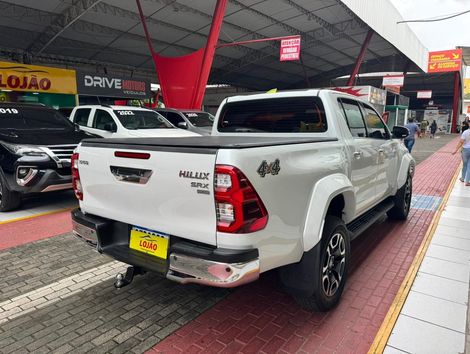 Toyota Hilux CD SRX Plus 4x4 2.8 TDI Die. Aut.