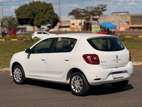 Renault SANDERO Expression Hi-Power 1.6 8V 5p