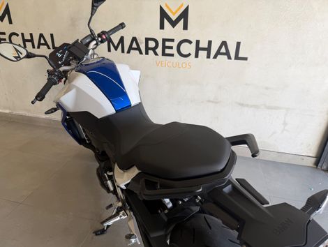 BMW F 900 R Sport Plus