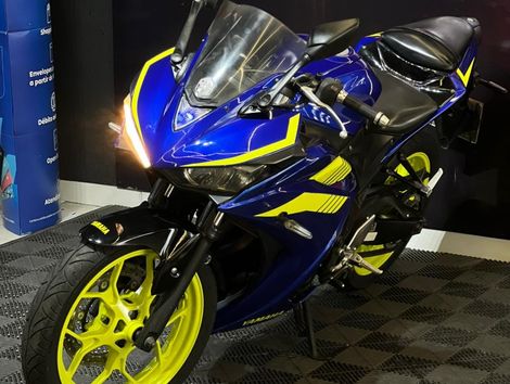 YAMAHA YZF R-3 321/ABS