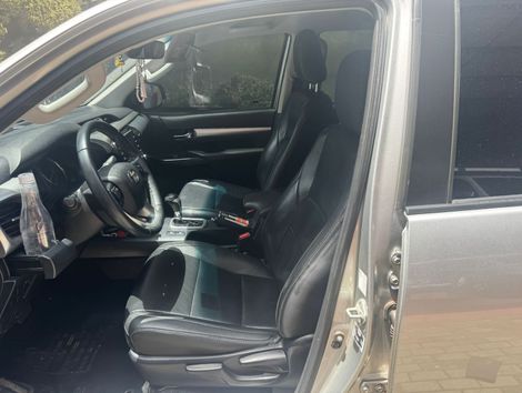 Toyota Hilux CD SR 4x4 2.8 TDI Diesel Aut.