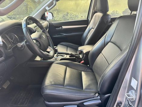 Toyota Hilux CD SR 4x4 2.8 TDI Diesel Aut.