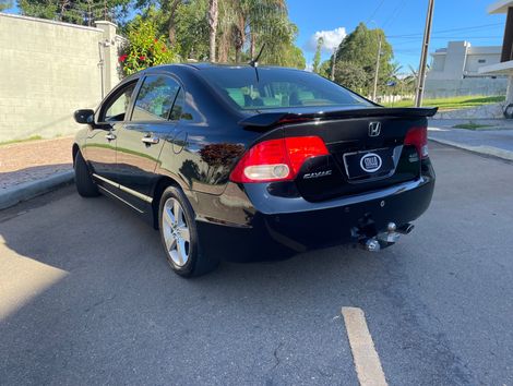 Honda Civic Sedan LXS 1.8/1.8 Flex 16V Aut. 4p