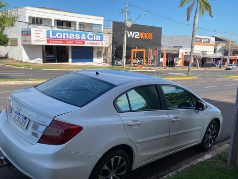Honda Civic Sedan LXS 1.8/1.8 Flex 16V Aut. 4p