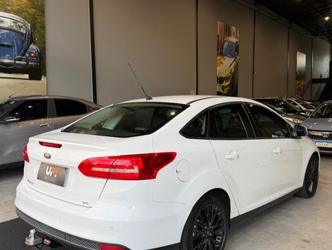 Ford Focus Sedan 2.0 16V/2.0 16V Flex 4p Aut.