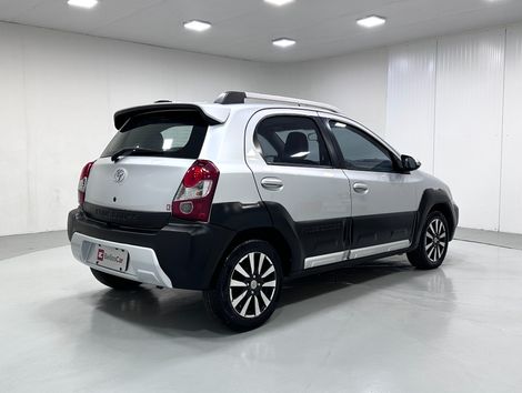 Toyota ETIOS CROSS 1.5 Flex 16V 5p Aut.