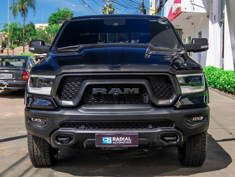 RAM 1500 REBEL 5.7 HEMI CD V8 4x4 Aut.