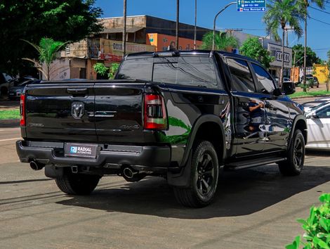 RAM 1500 REBEL 5.7 HEMI CD V8 4x4 Aut.