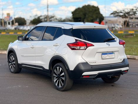 Nissan KICKS SL 1.6 16V FlexStar 5p Aut.