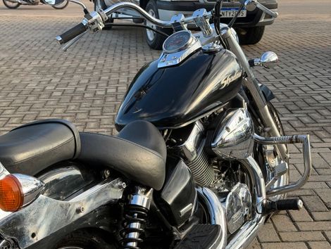 Honda SHADOW 750