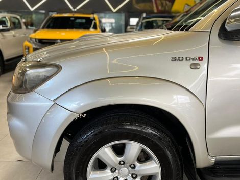 Toyota Hilux SW4 SRV D4-D 4x4 3.0 TDI Dies. Aut