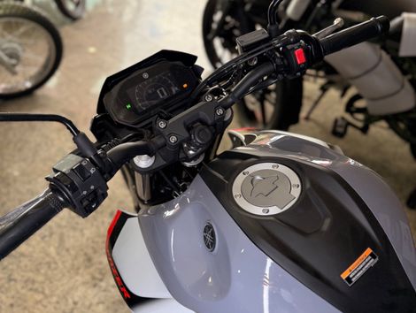 YAMAHA FZ25 250 FAZER CONNECTED