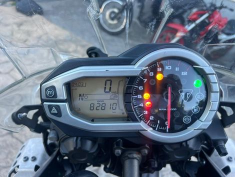 TRIUMPH TIGER 800 XCA