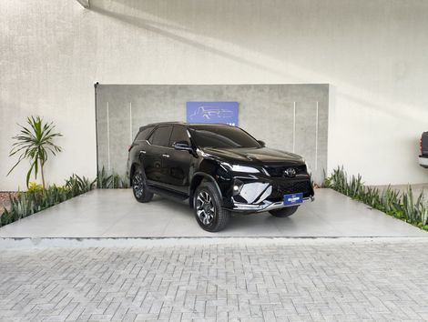 Toyota Hilux SW4 SRX Plat. 4x4 2.8 TB Die. Aut.