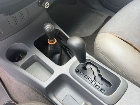 Toyota Hilux CD SRV D4-D 4x4 3.0 TDI Diesel Aut