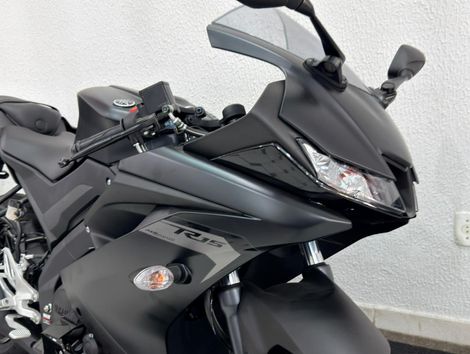 YAMAHA YZF R-15 155 ABS