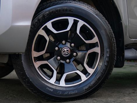 Toyota Hilux CD SRX 4x4 2.8 TDI 16V Diesel Aut.