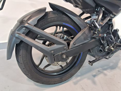 BAJAJ DOMINAR 200