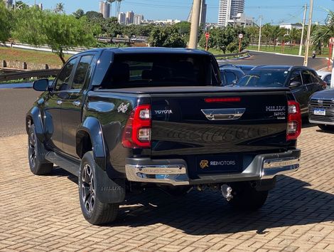 Toyota Hilux CD SRX 4x4 2.8 TDI 16V Diesel Aut.