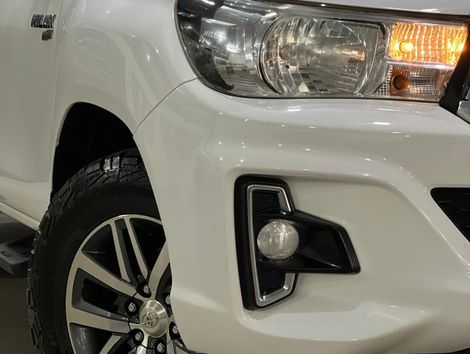 Toyota Hilux CD SRV 4x4 2.7 Flex 16V Aut.