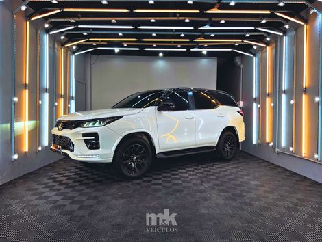 Toyota Hilux SW4 GRS 2.8 TB 4x4 Diesel Aut.