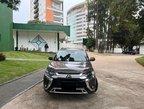 Mitsubishi OUTLANDER HPE-S 3.0 V6 4x4 5p Aut.