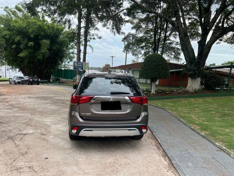 Mitsubishi OUTLANDER HPE-S 3.0 V6 4x4 5p Aut.