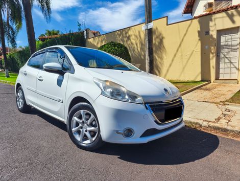 Peugeot 208 Active Pack 1.6 Flex 16V 5p Aut.