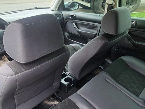 VolksWagen Golf 1.6 Mi Total Flex 8V 4p