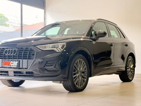 Audi Q3 Black Ed. 1.4 TFSI Flex/Black S-tron.