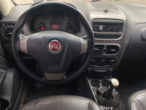 Fiat Strada Trekking 1.6 16V Flex CE