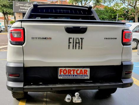 Fiat Strada Freedom 1.3 Flex 8V CD