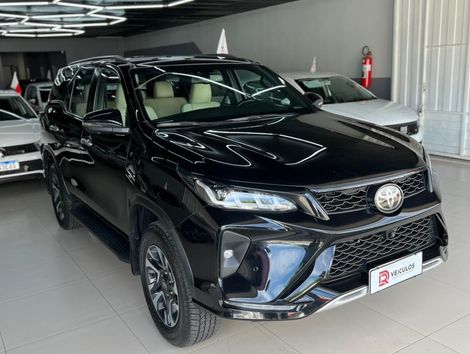 Toyota Hilux SW4 Diamond 2.8 TB 4x4 Die. Aut.