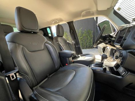 Jeep Renegade Long. T270 1.3 TB 4x2 Flex Aut.