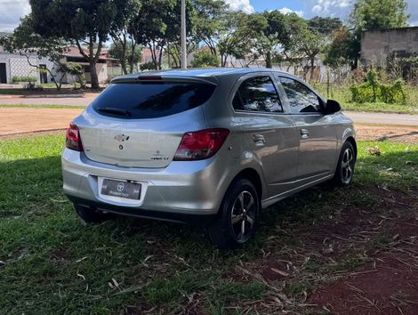 Chevrolet ONIX HATCH LT 1.4 8V FlexPower 5p Mec.