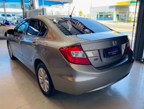 Honda Civic Sedan LXR 2.0 Flexone 16V Aut. 4p