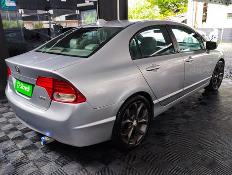 Honda Civic Sedan EXS 1.8/1.8 Flex 16V Aut. 4p
