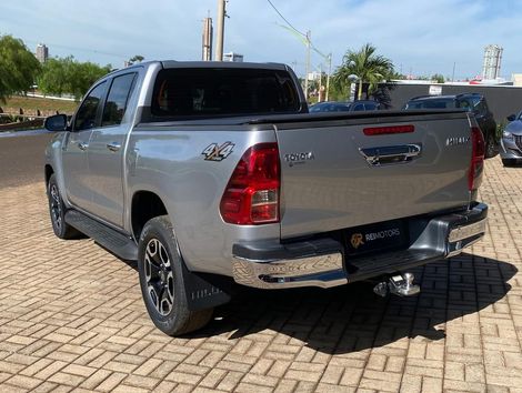 Toyota Hilux CD SR 4x4 2.8 TDI Diesel Aut.