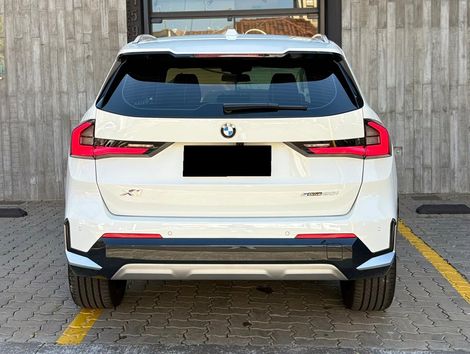 BMW X1 SDRIVE 20i X-Line 2.0 TB Aut.