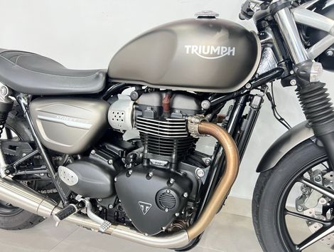 TRIUMPH STREET  TWIN 900cc