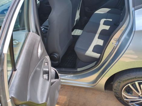 Chevrolet ONIX SEDAN Plus LT 1.0 12V Flex 4p Mec.