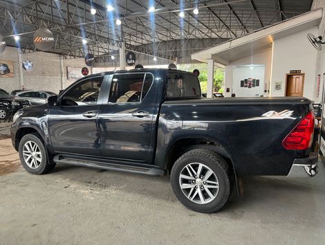 Toyota Hilux CD SRV 4x4 2.8 TDI Diesel Aut.