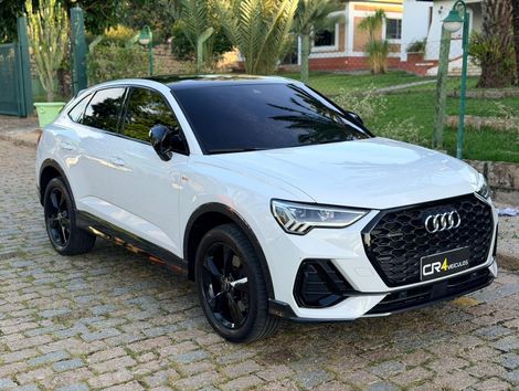 Audi Q3 SPB Perf. Black 2.0 TFSI Tipt. Quat.
