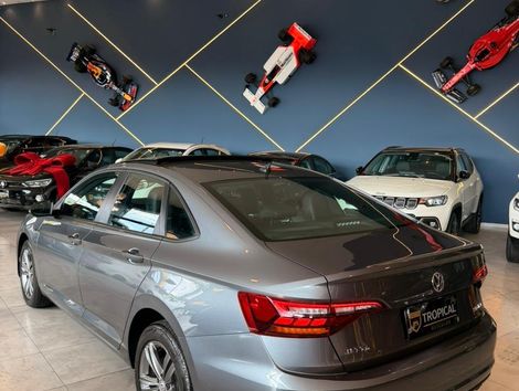 VolksWagen JETTA R-Line 250 TSI 1.4 Flex 16V Aut.