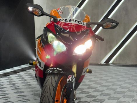 HONDA CBR 1000 RR Fireblade