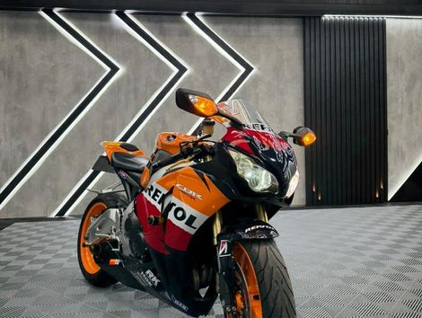 HONDA CBR 1000 RR Fireblade