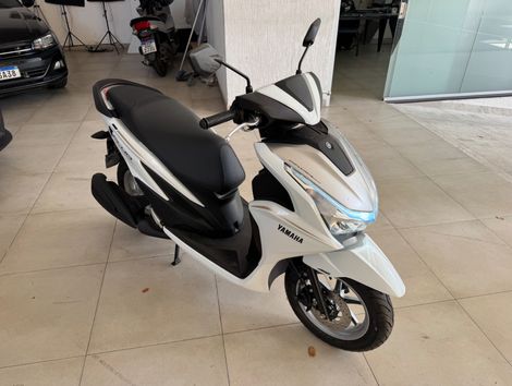 YAMAHA FLUO 125 CONNECTED (Híbrido)