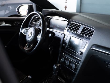 VolksWagen Golf GTi 2.0 TSI 220cv Aut.