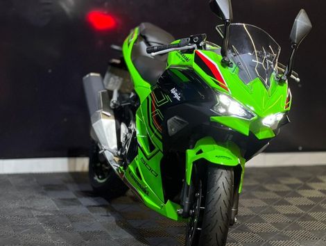 KAWASAKI NINJA 500 SE
